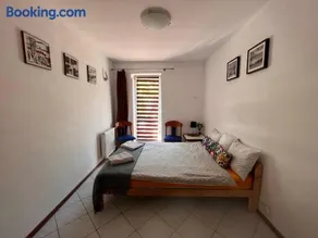 White Garden - Image 4