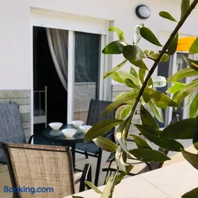 Sofimel Apartment - Image 4