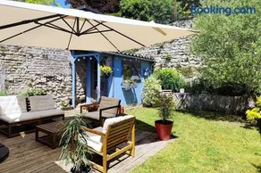 Charming House with Private Garden in the Heart of Senlis - Image 1