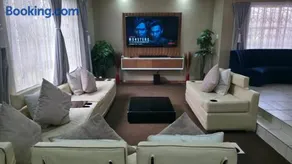 Villa on the East-Party House - Image 3