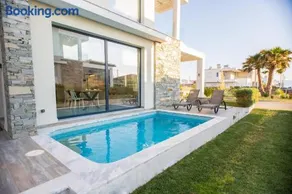 Thalassa Prive M11 Luxury Villa Maisonette - Image 1