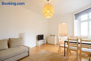 Central Living Apartment 1090 Vienna - Image 2