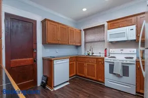Fully-stocked Kitchen, AC, WiFi, WD, Near Baseball and Downtown - Image 2