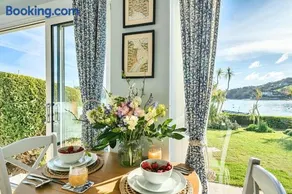No 5 The Salcombe - Image 5