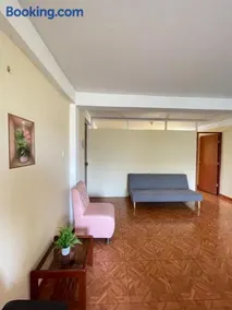 Departamento amplio y cómodo a 15 minutos del aeropuerto - Image 1