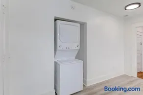 Charming Cooper-Young Flat in the Heart of Memphis - Image 4