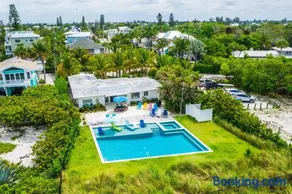 Beachfront Bungalow - Image 2