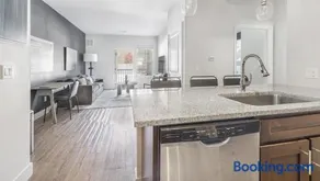 Landing Modern Apartment with Amazing Amenities (ID8044X07) - Image 4