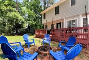 4BR Cozy Family Retreat Near Mall of GA, Near Lake Lanier - Sleeps 10 - Image 2