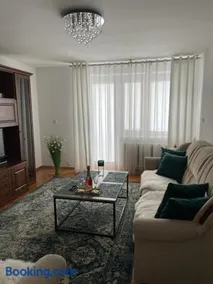 Green Apartment - Image 1