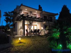 Sea View Pool Villa in Glarokavos, Halkidiki - Image 4