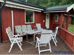 Feriehus med utsikt til fjord og fjell - Image 4