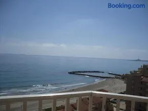 Apartamentos Copacabana Playa - Image 1