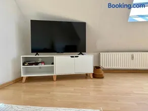 Ruhige, zentrale Lage - Modernes Apartment - Image 3