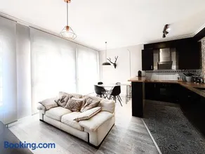 Luxury San Prudencio Vitoria - Image 1