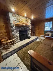 Allen Falls Private Woodland Cabin on 30 acres - Image 1