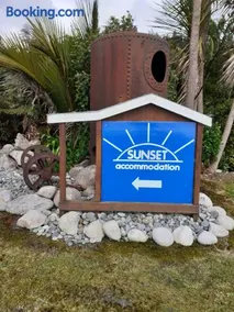 Sunset Accommodation - Image 1
