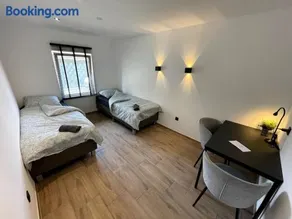 Comfortable Apartment - Image 1