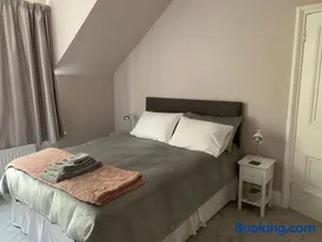 Peak Hideaway - Image 3