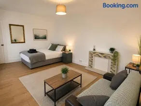 Harold Wood Lodge - Image 5
