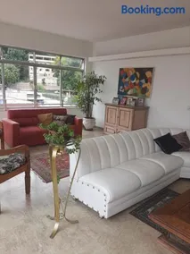 Apartamento amplo,arejado compartilhado - Image 1