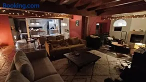 ferme de caractère avec piscine et cheminée - Image 2