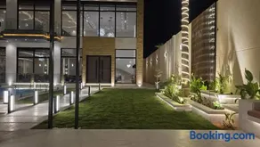 Luxurious villa - Image 4