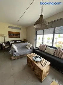 Comfy Kourouta Apartment & Suite - Image 5