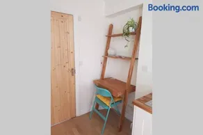 Cosy, self contained annex - Image 1