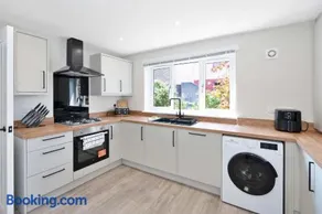 Family & Contractor Stay - Parking - Nr Edinburgh - Image 5