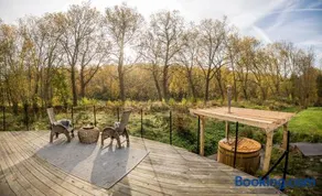 Room8 luxury glamping - Image 3