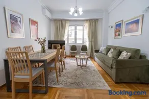 Museum District Apartment - Image 2