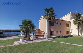 Two-Bedroom Apartment In Vrsar - Image 3
