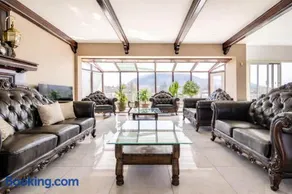 Waterfront Mansion with Mont-Saint-Hilaire Views, Near Montreal - Image 1