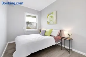 Cute and Cosy - events, workers, getaways - Image 5