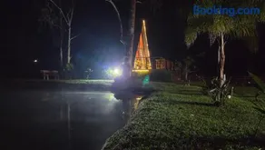Chalé A-Frame Exclusivo com Lago Privativo - Image 2