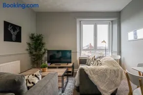 Townend Apartment - Image 2