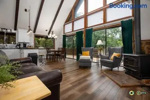 673 Killmon Road: So-Close Chalet - Image 4
