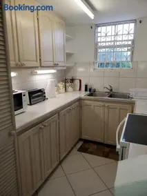 1B Hastings Towers - Image 3