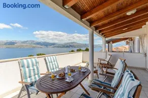 Sunset View Apartment - Image 2