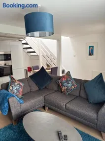 1 Shiphouse Apartment - Image 4
