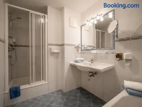 Hotel Andrea - Image 1
