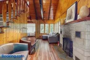 Hillside Cottage - Image 3