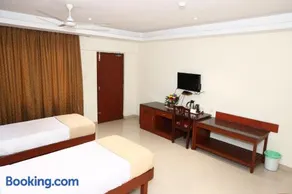Dhanunjayas Luxury Hotel - Image 3