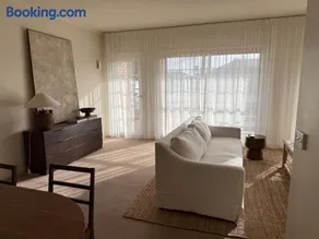 Interior Stylist's Country Unit - Image 5