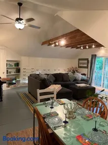 Kinderhaus Loft in Chatham, NY - Image 3