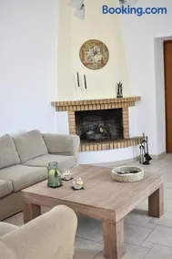 Raeti Cretan Guesthouse - Image 3