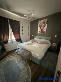 Mimis House - Image 5