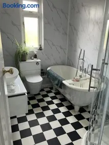 Our beautifully renovated home - Image 4