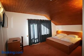 Pensiunea Casa Romantic - Image 5